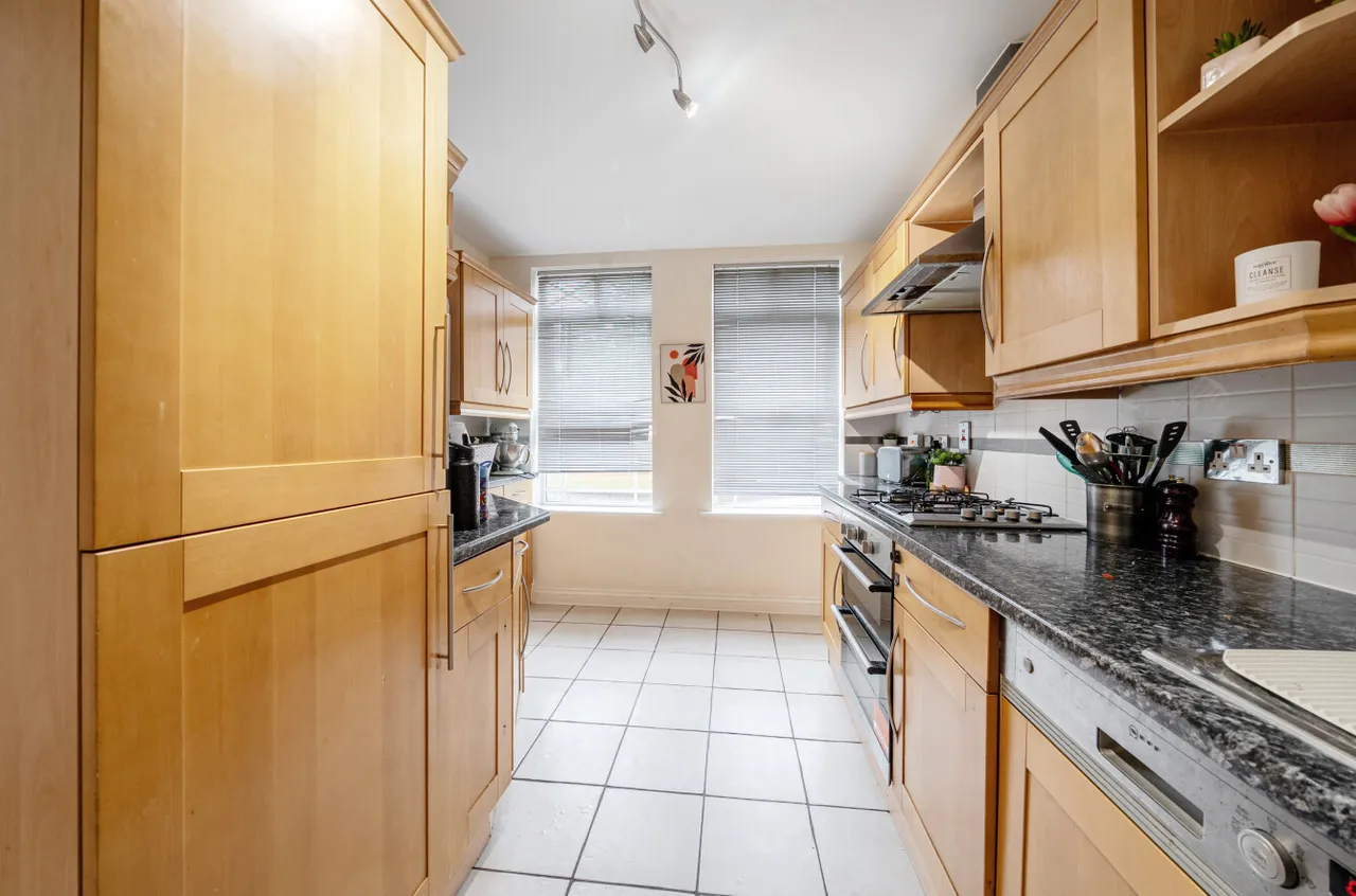 Durham Drive, Deepcut, Camberley, Surrey, GU16 6GG, photo 5