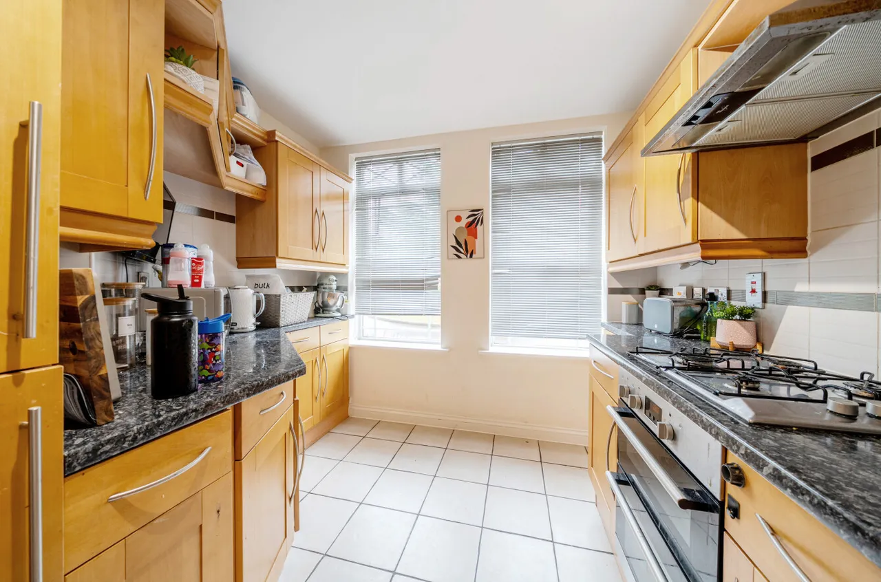 Durham Drive, Deepcut, Camberley, Surrey, GU16 6GG, photo 6