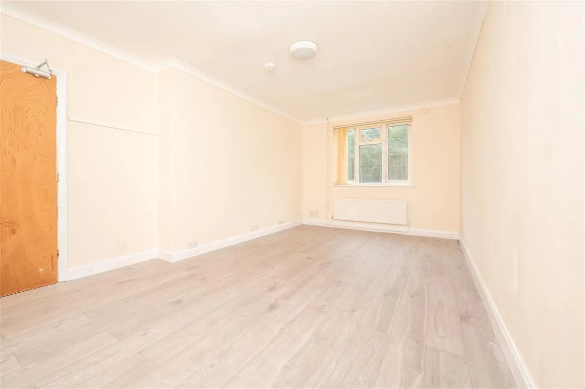 Kelvin Grove, Corby, NN17, photo 4