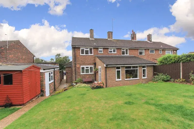 Highbarns, Hemel Hempstead, Hertfordshire, HP3 8AF, photo 2