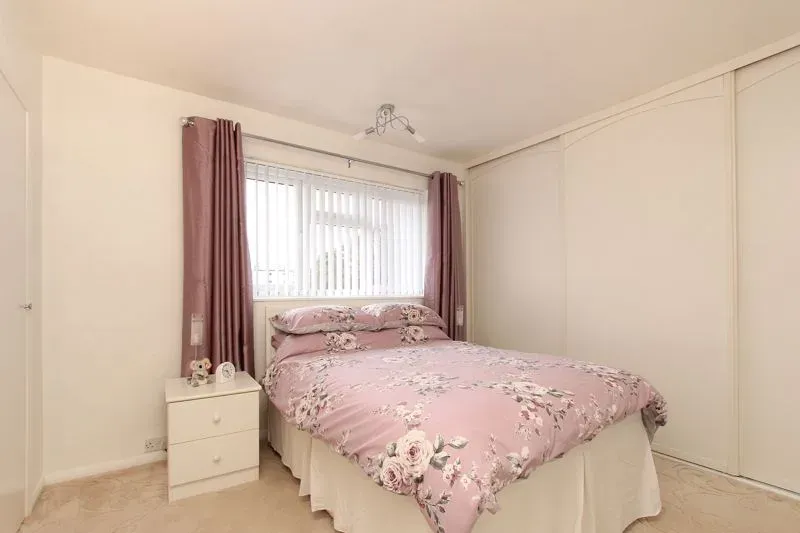 Highbarns, Hemel Hempstead, Hertfordshire, HP3 8AF, photo 11