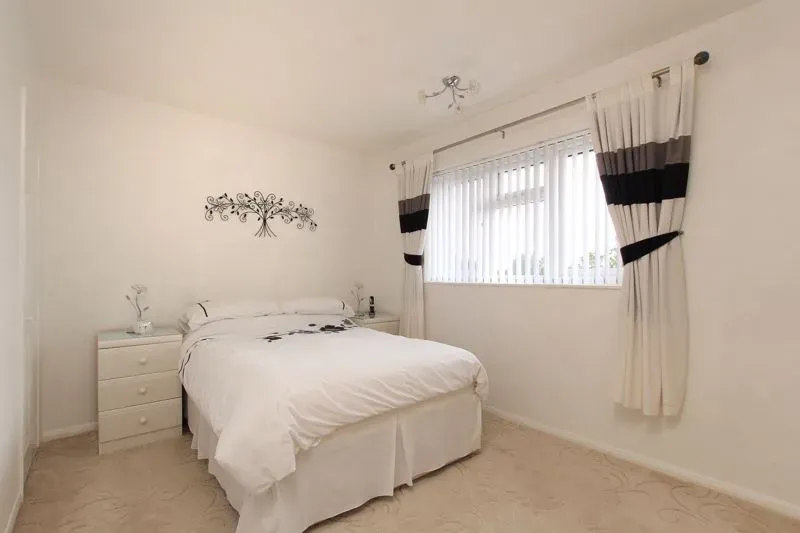 Highbarns, Hemel Hempstead, Hertfordshire, HP3 8AF, photo 9