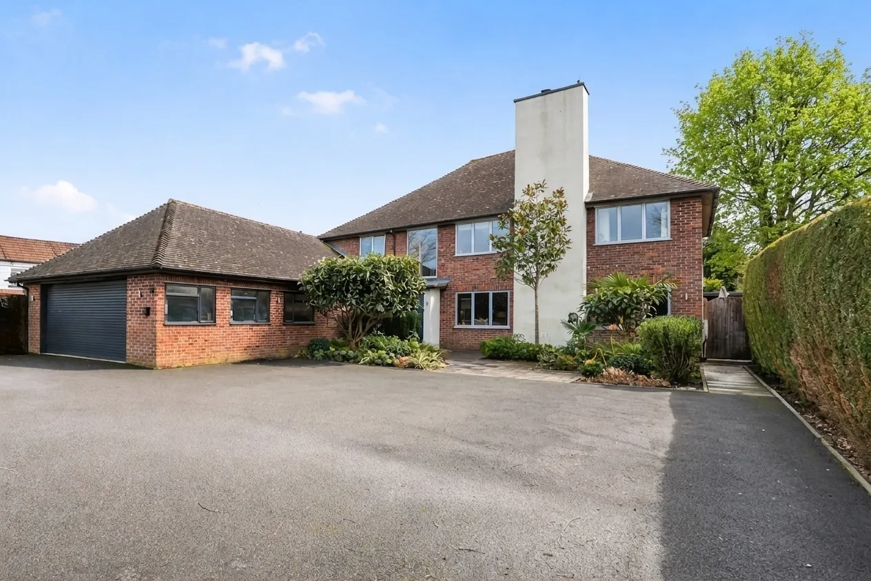 Cricketfield Road, Horsham, RH12, photo 8