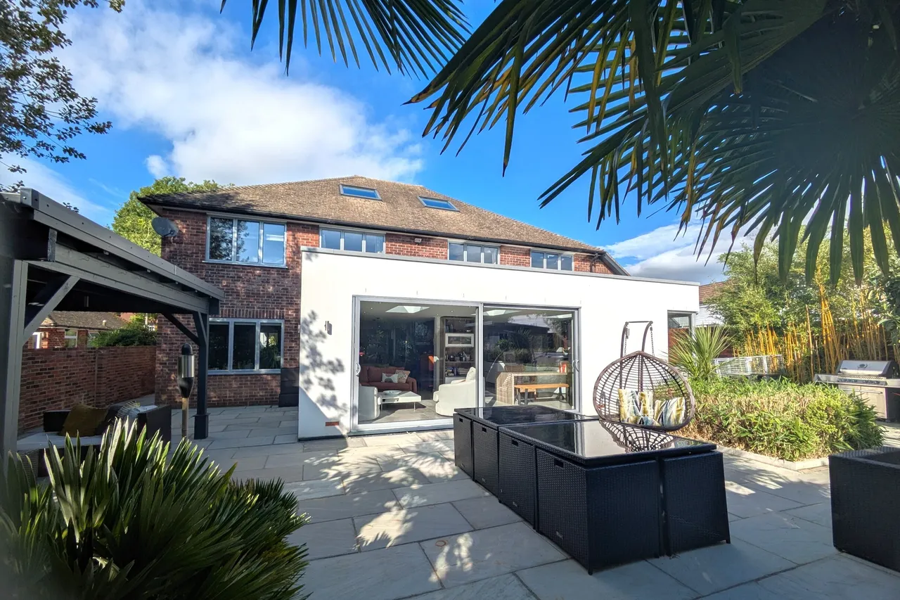 Cricketfield Road, Horsham, RH12, photo 3