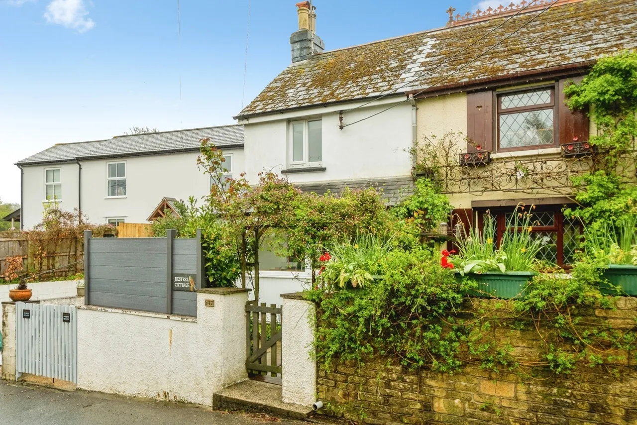 2 bed house for sale, Whitchurch Road, Tavistock, PL19