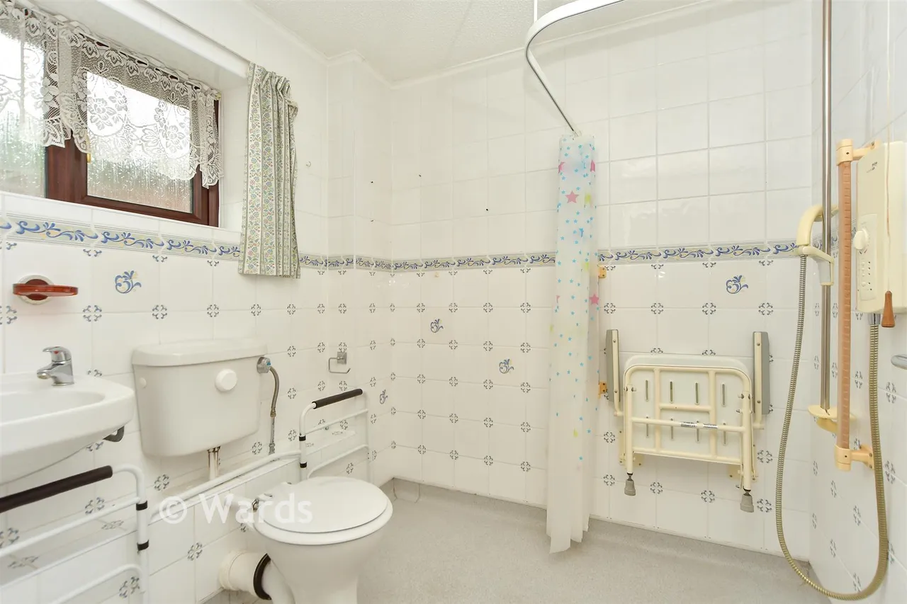 Kingsdown Close, Hempstead, ME7, photo 7