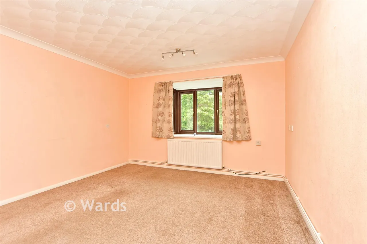 Kingsdown Close, Hempstead, ME7, photo 3