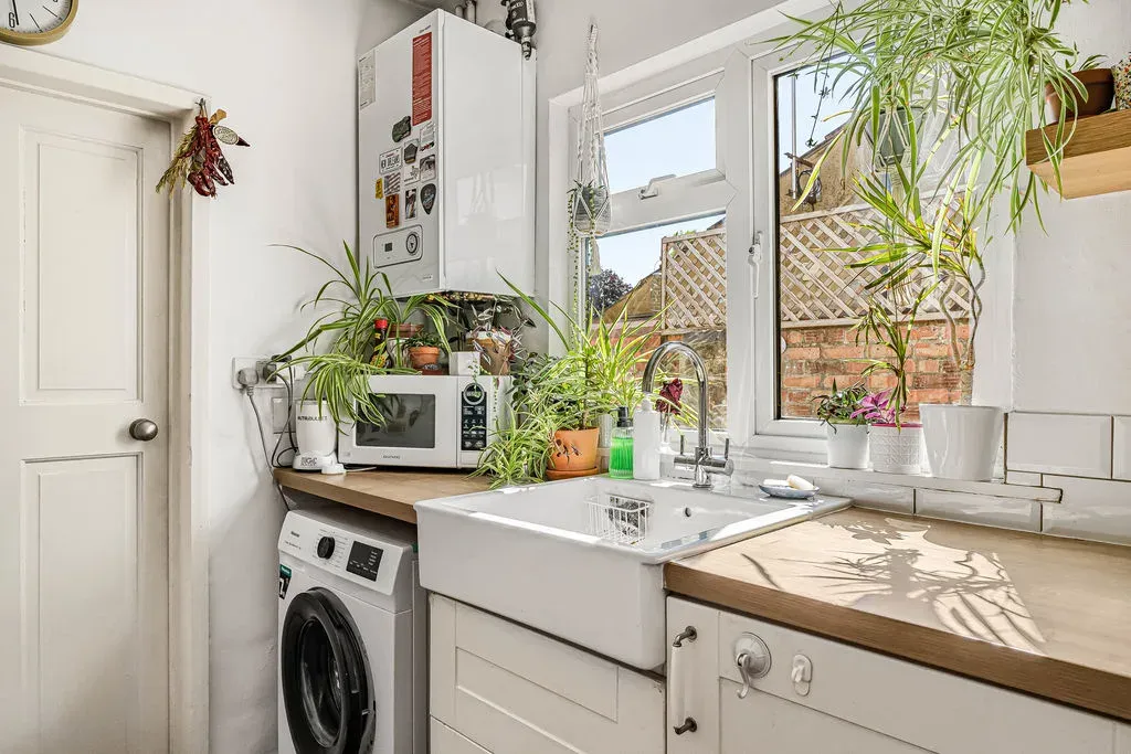 Albert Street, Bletchley, Milton Keynes, Buckinghamshire, MK2 2UQ, photo 17