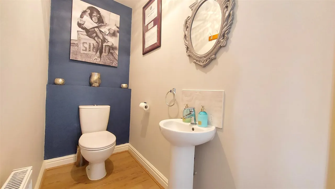 Nene Close, Bourne, PE10, photo 15