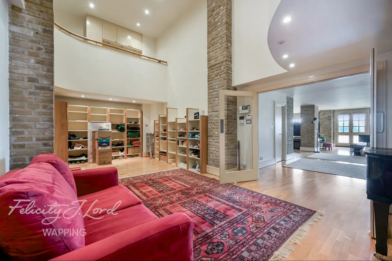 Great Jubilee Wharf, Wapping Wall, E1W, photo 5