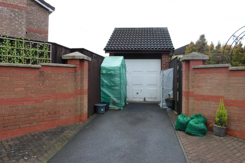 De La Mare Drive, Billingham, TS23, photo 9