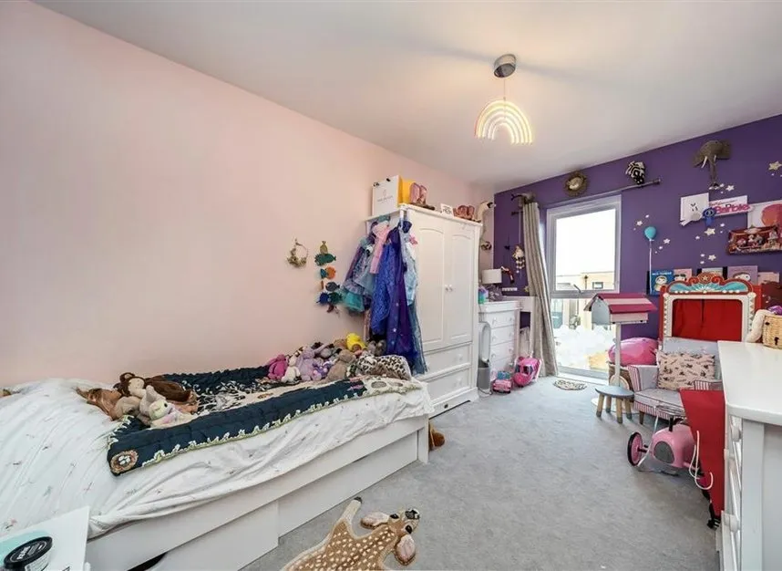 Bowen Drive, Charlton, SE7, photo 10