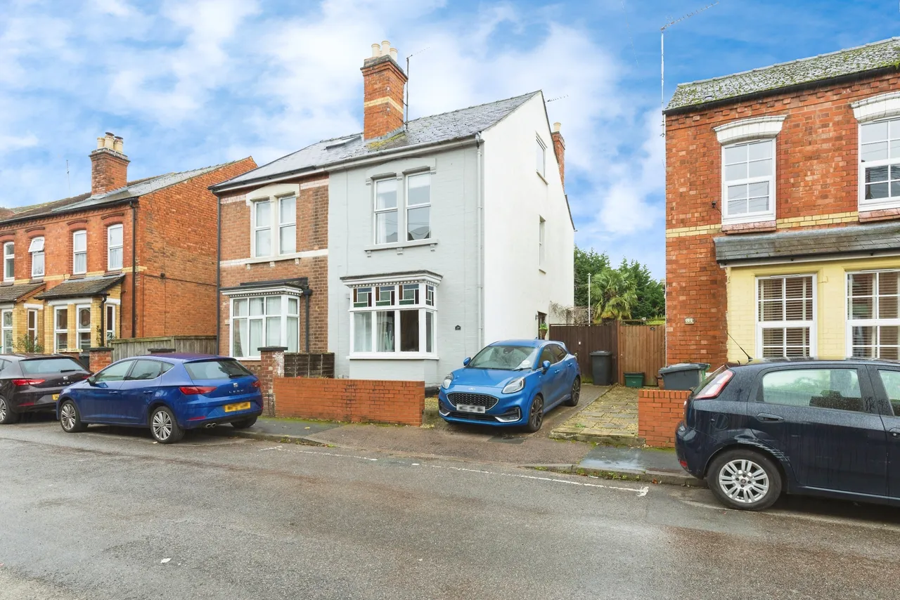 4 bed house for sale, St. Pauls Road, Gloucester, GL1