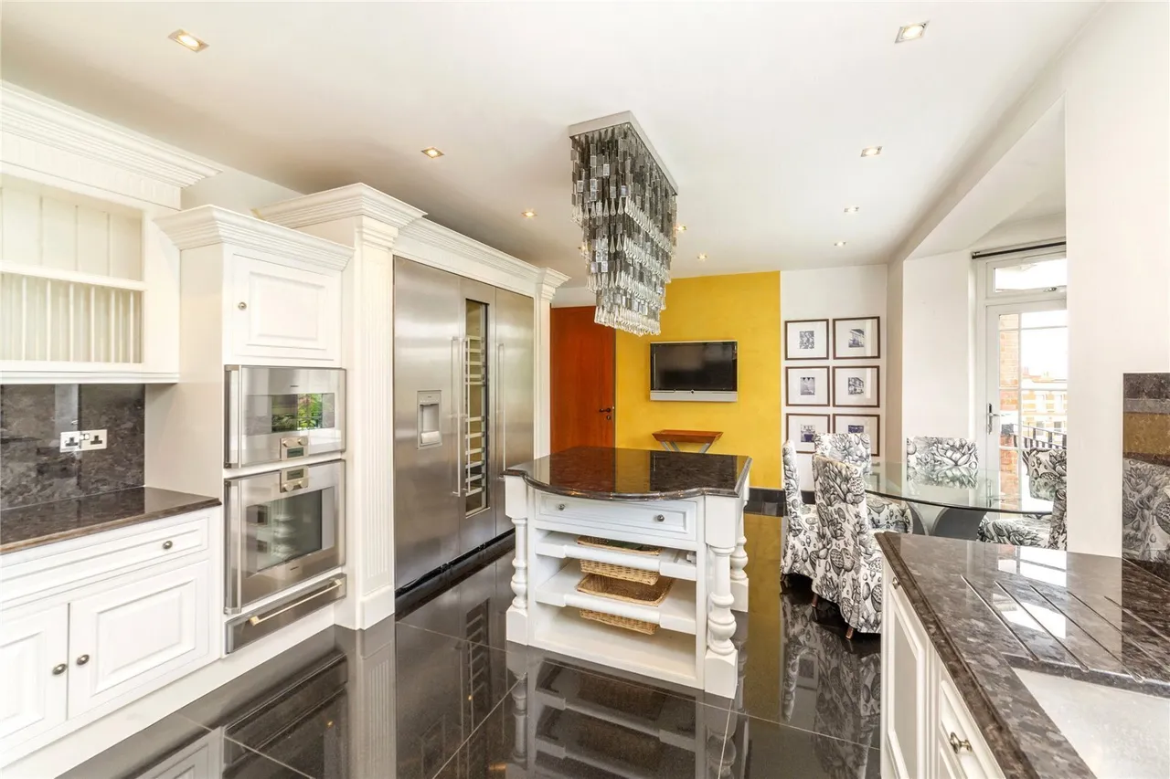Finchley Road, Hampstead, NW3, photo 5