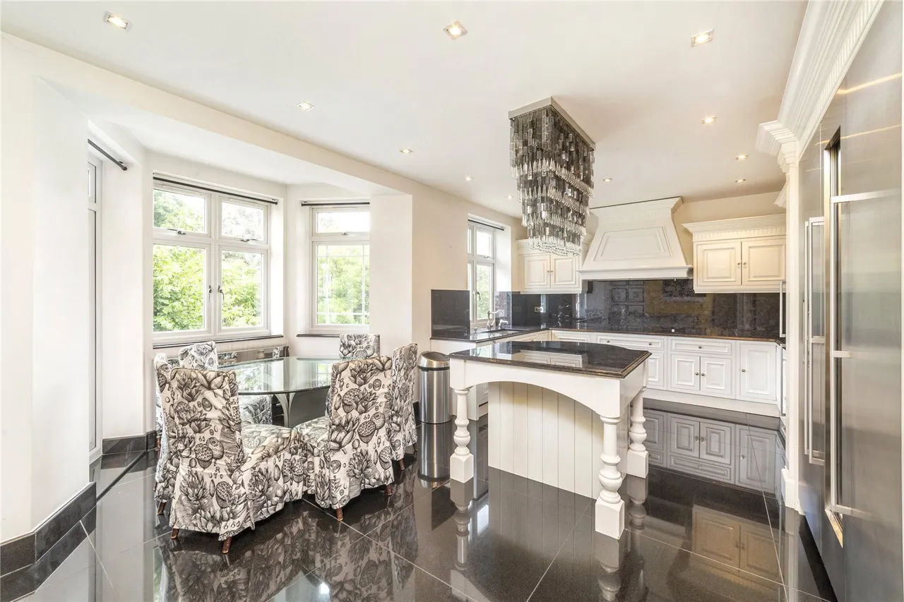 Finchley Road, Hampstead, NW3, photo 10