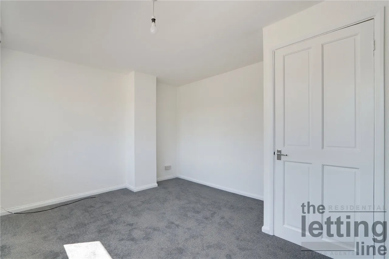Youngmans Close, Enfield, Middlesex, EN2 0RF, photo 14