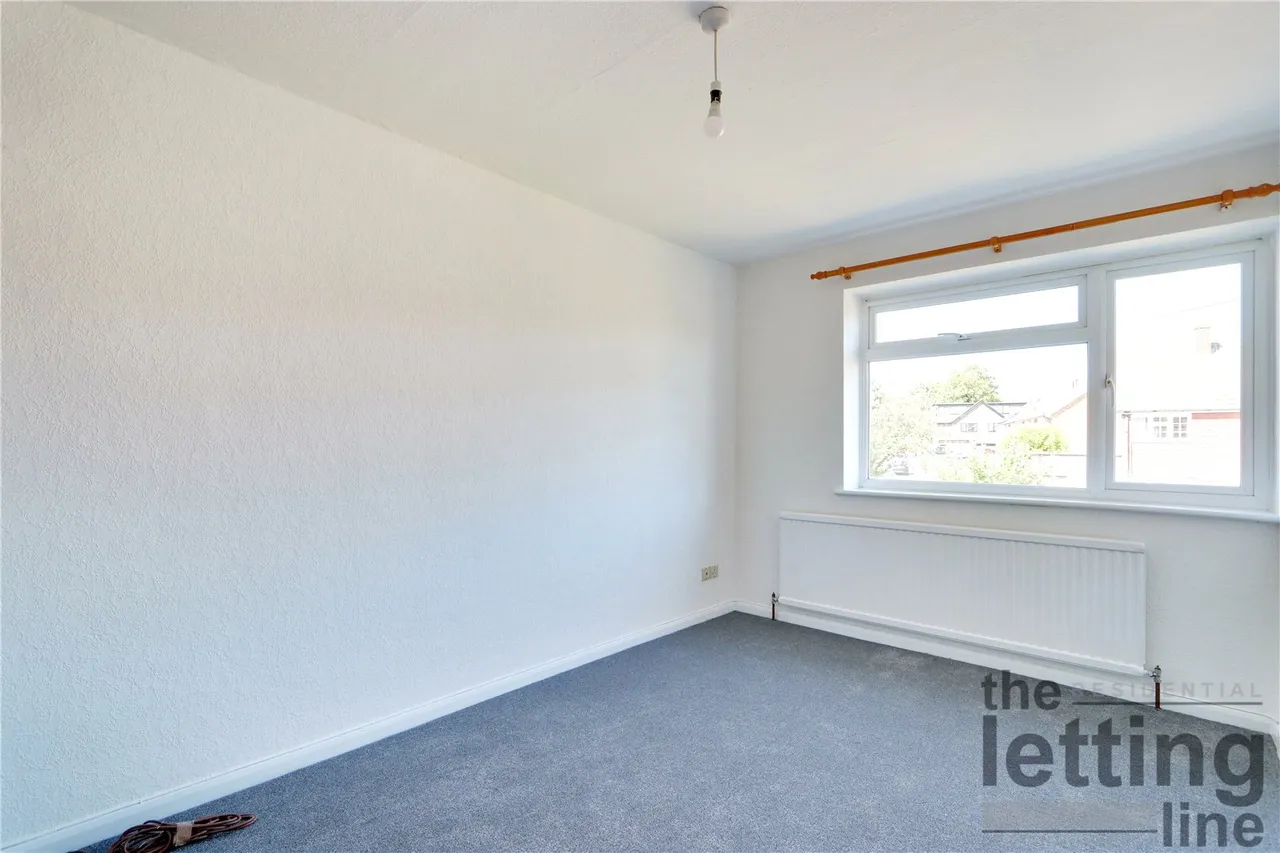 Youngmans Close, Enfield, Middlesex, EN2 0RF, photo 13