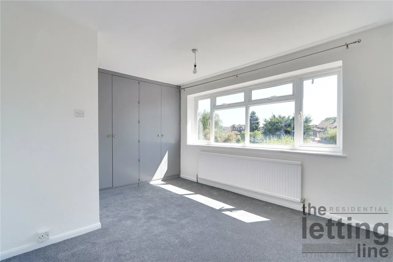 Youngmans Close, Enfield, Middlesex, EN2 0RF, photo 3