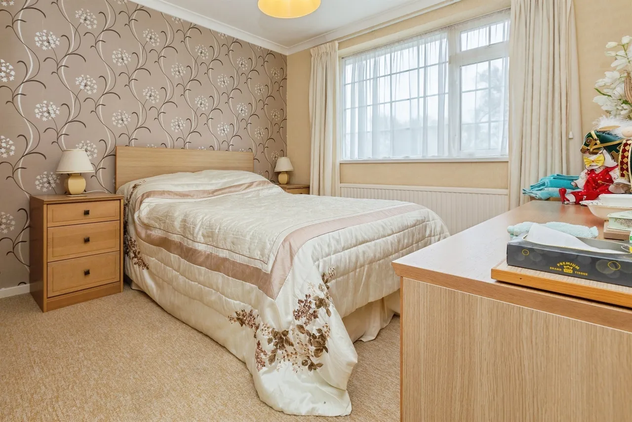 Broughton Close, Bierton, HP22, photo 14
