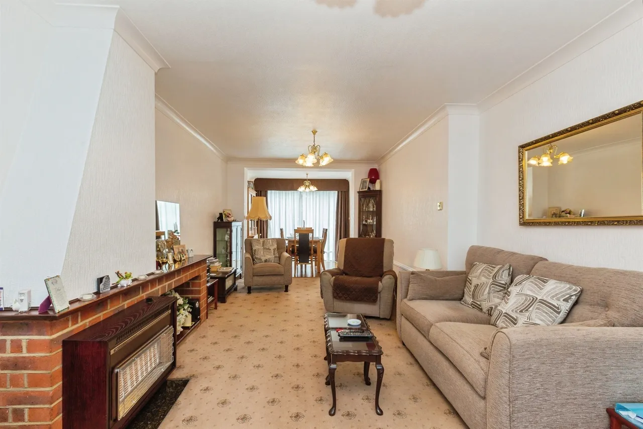 Broughton Close, Bierton, HP22, photo 6