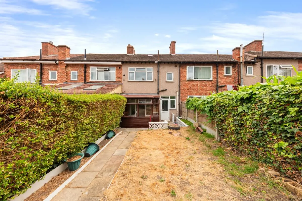 3 bed house for sale, Willrose Crescent, London, SE2