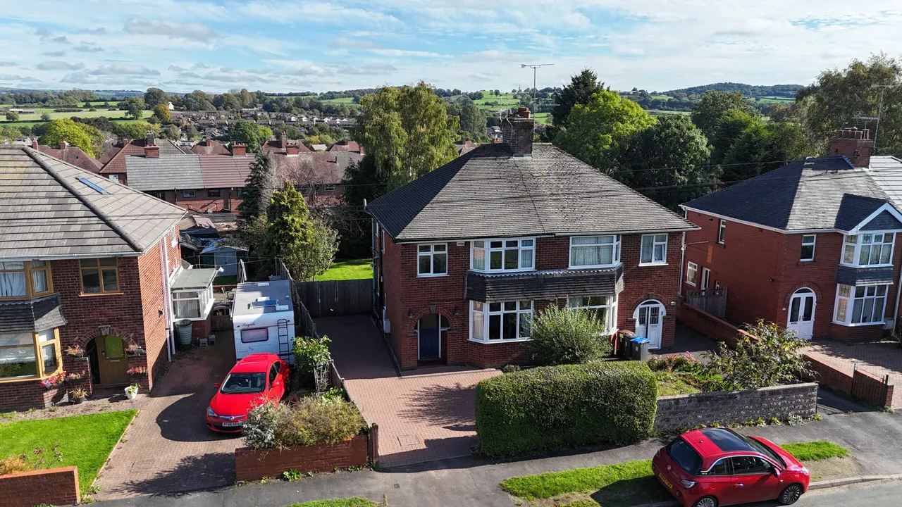 3 bed house for sale, Greenfield Crescent, Cheadle, ST10