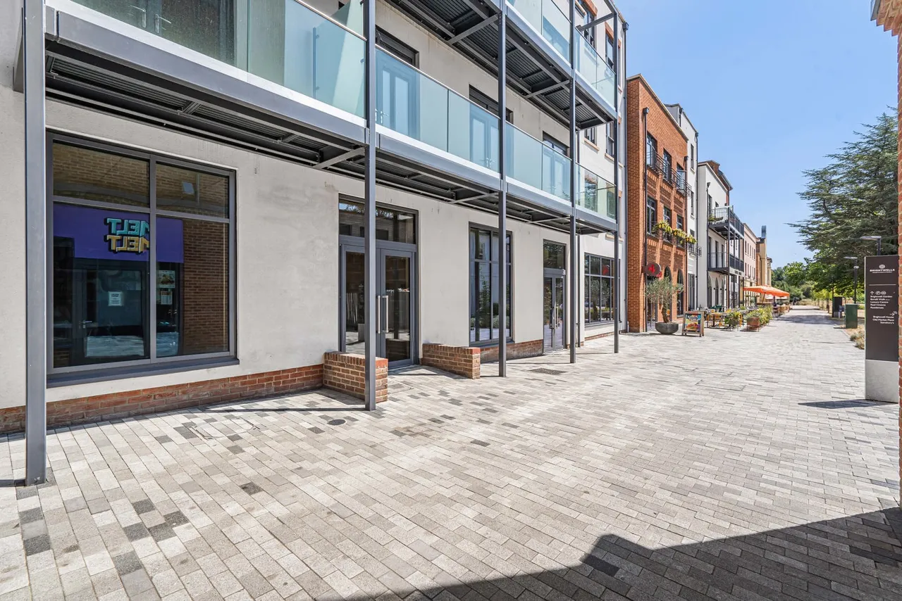 Threadneedle Road, Farnham, GU9, photo 12