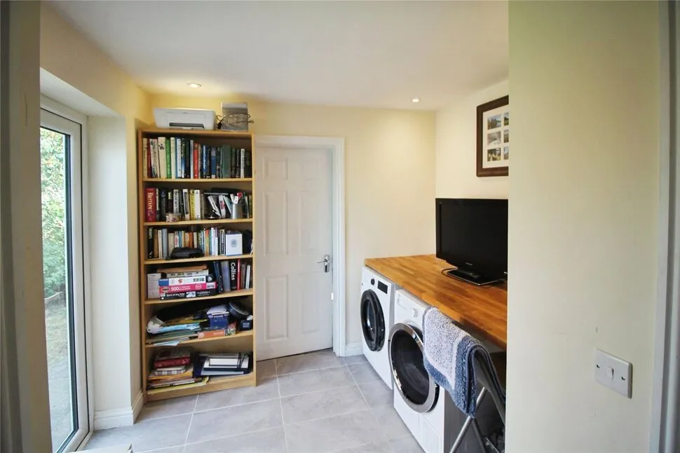 Swains Road, Tadley, Hampshire, RG26, photo 5