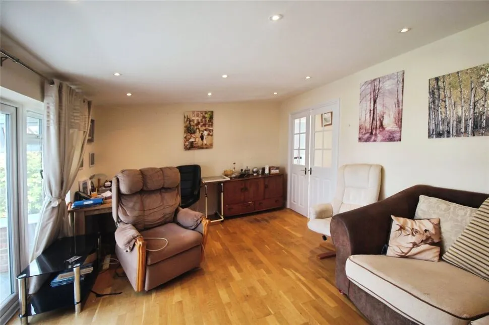 Swains Road, Tadley, Hampshire, RG26, photo 4