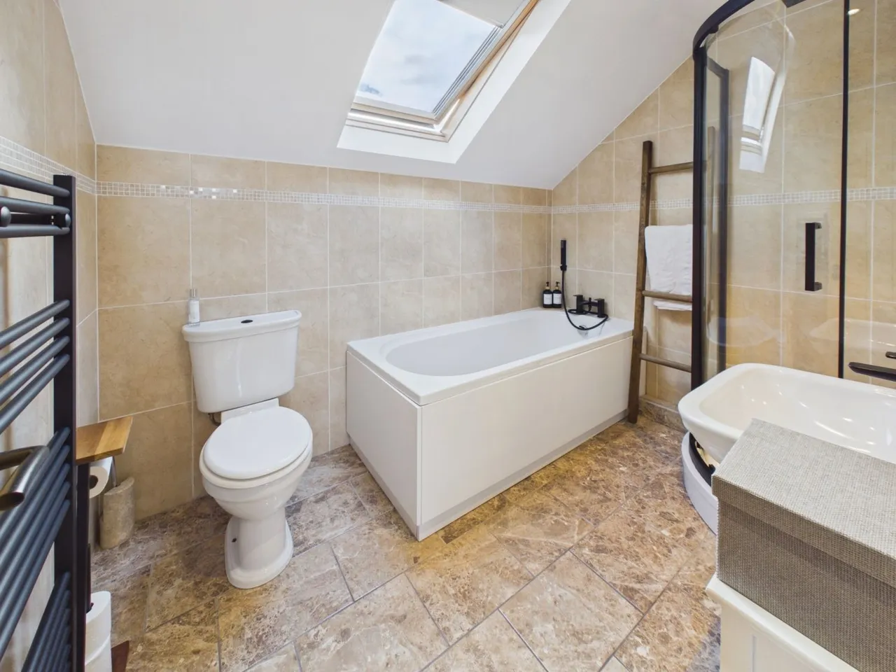 Greenwood Fold, Bradford, BD4, photo 26