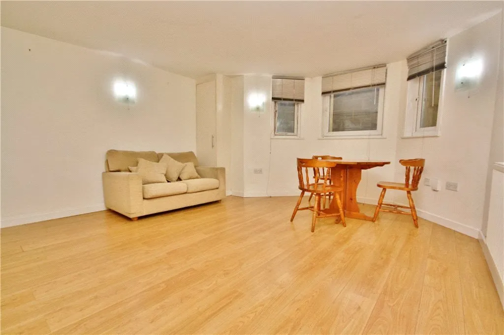 Woodbridge Road, Guildford, GU1, photo 2