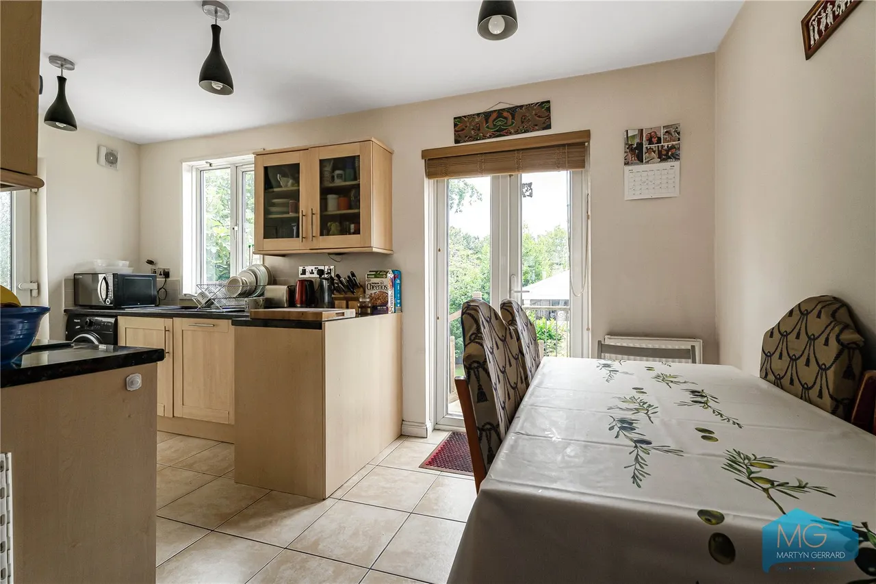 Grants Close, Mill Hill, NW7, photo 9
