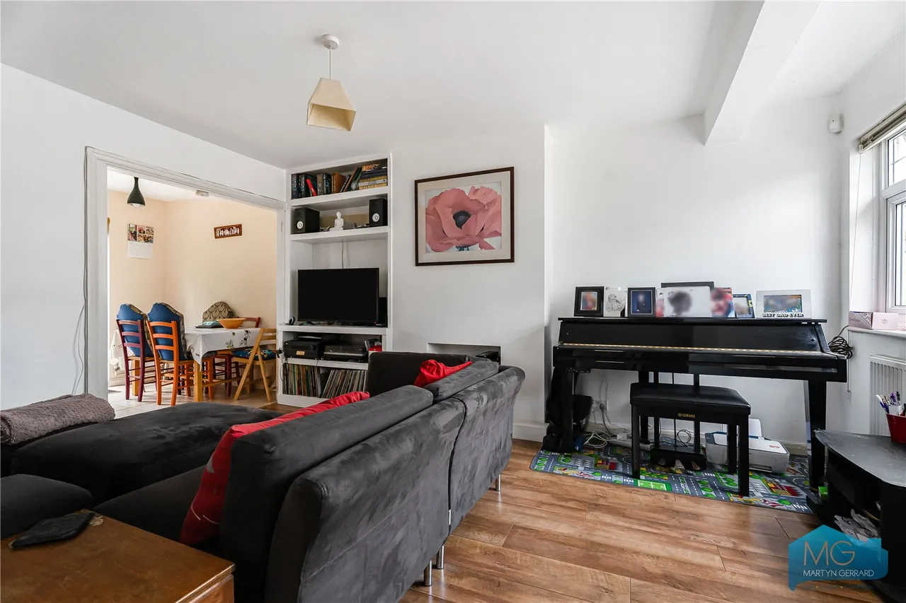 Grants Close, Mill Hill, NW7, photo 10