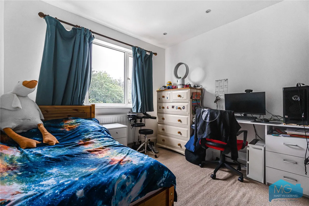 Grants Close, Mill Hill, NW7, photo 8