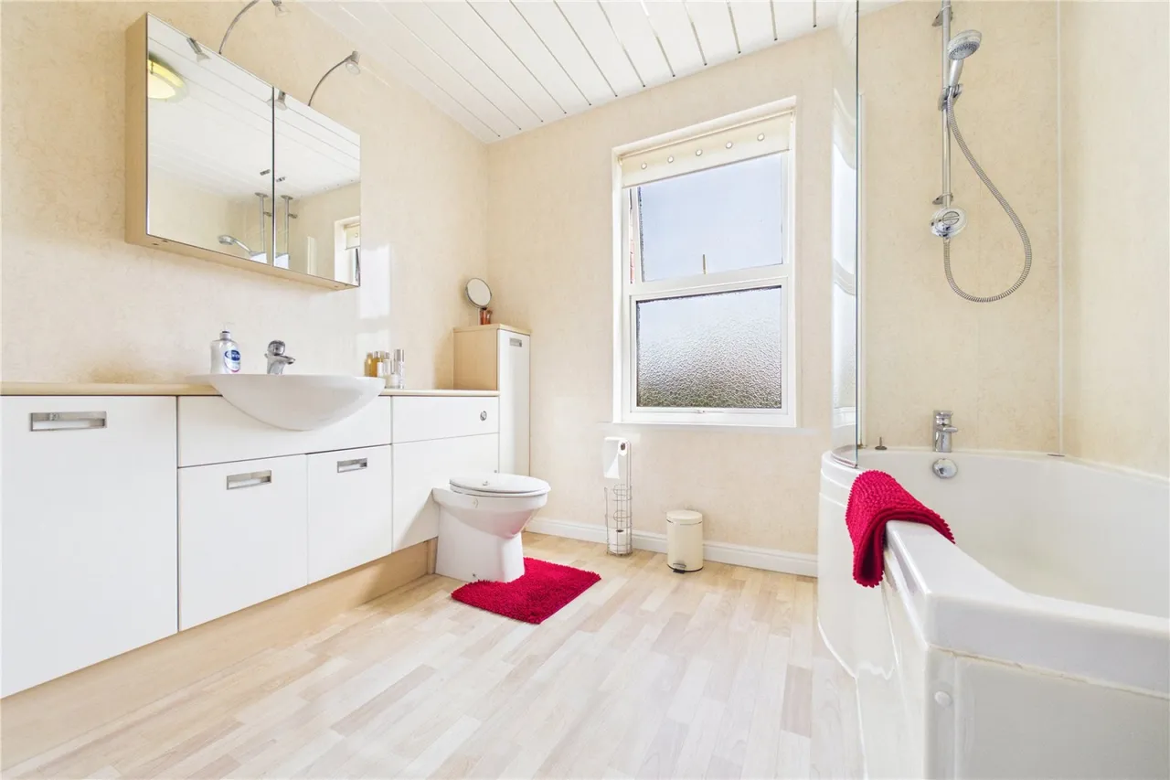 School Lane, Burghfield Common, RG7, photo 8