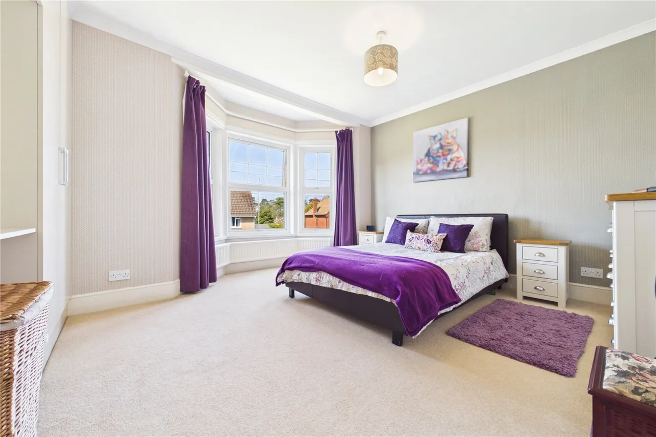 School Lane, Burghfield Common, RG7, photo 11