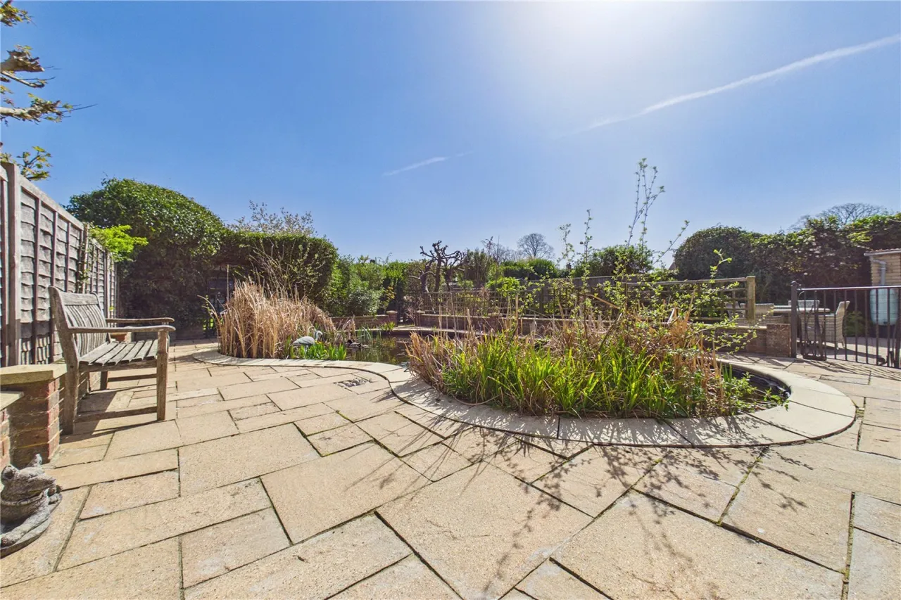 School Lane, Burghfield Common, RG7, photo 16