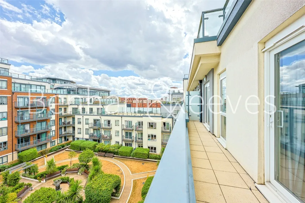 Heritage Avenue, Beaufort Park, NW9, photo 8