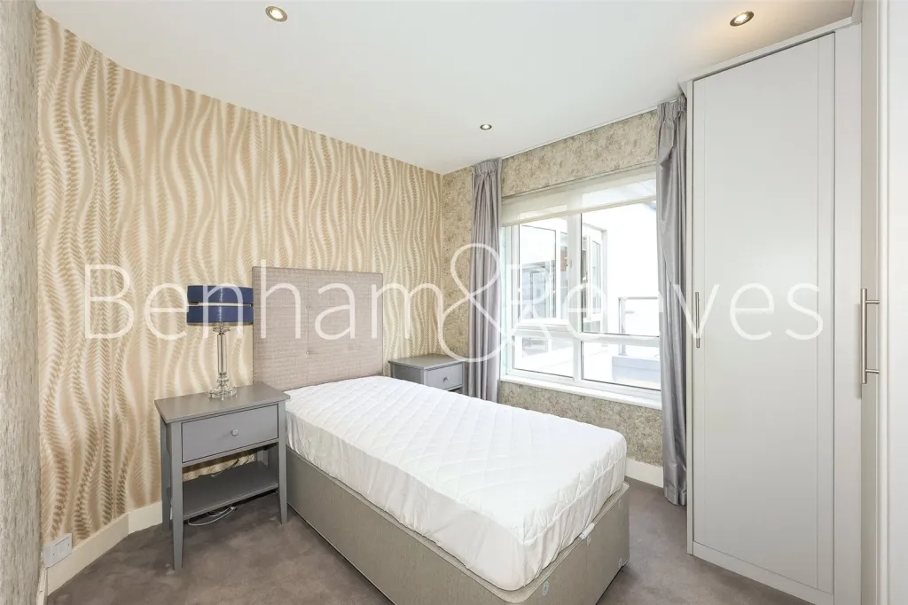 Heritage Avenue, Beaufort Park, NW9, photo 11