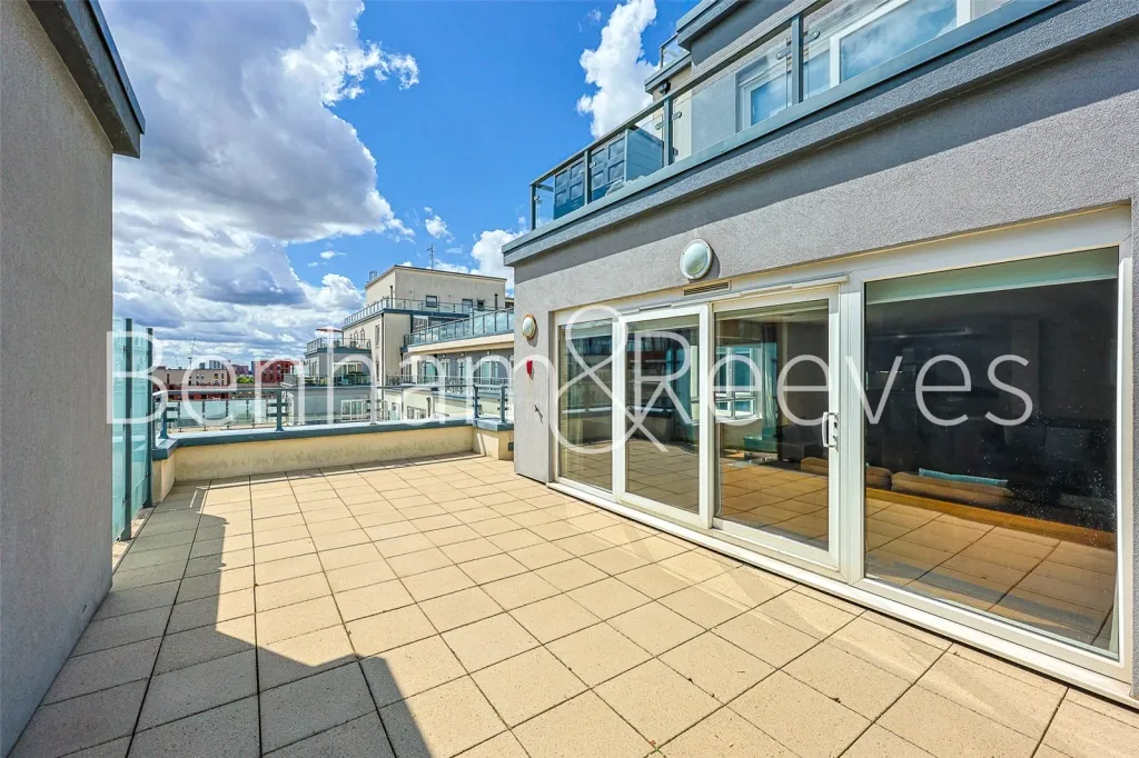 Heritage Avenue, Beaufort Park, NW9, photo 6