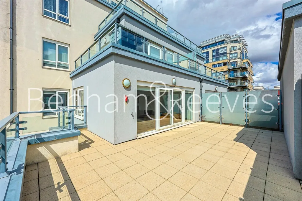 Heritage Avenue, Beaufort Park, NW9, photo 5