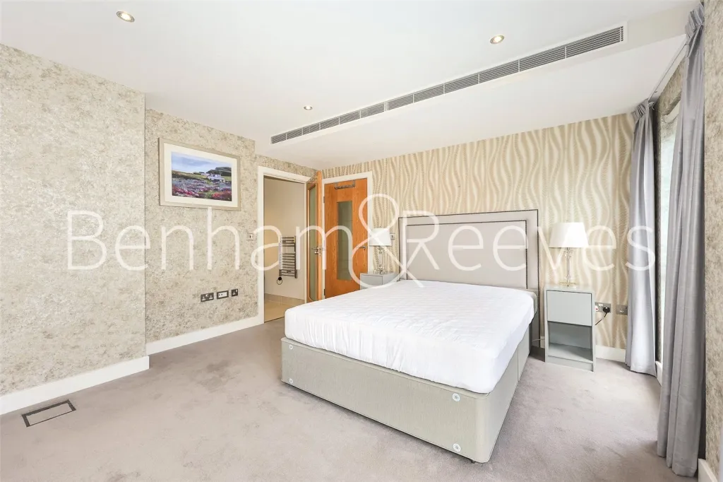 Heritage Avenue, Beaufort Park, NW9, photo 18
