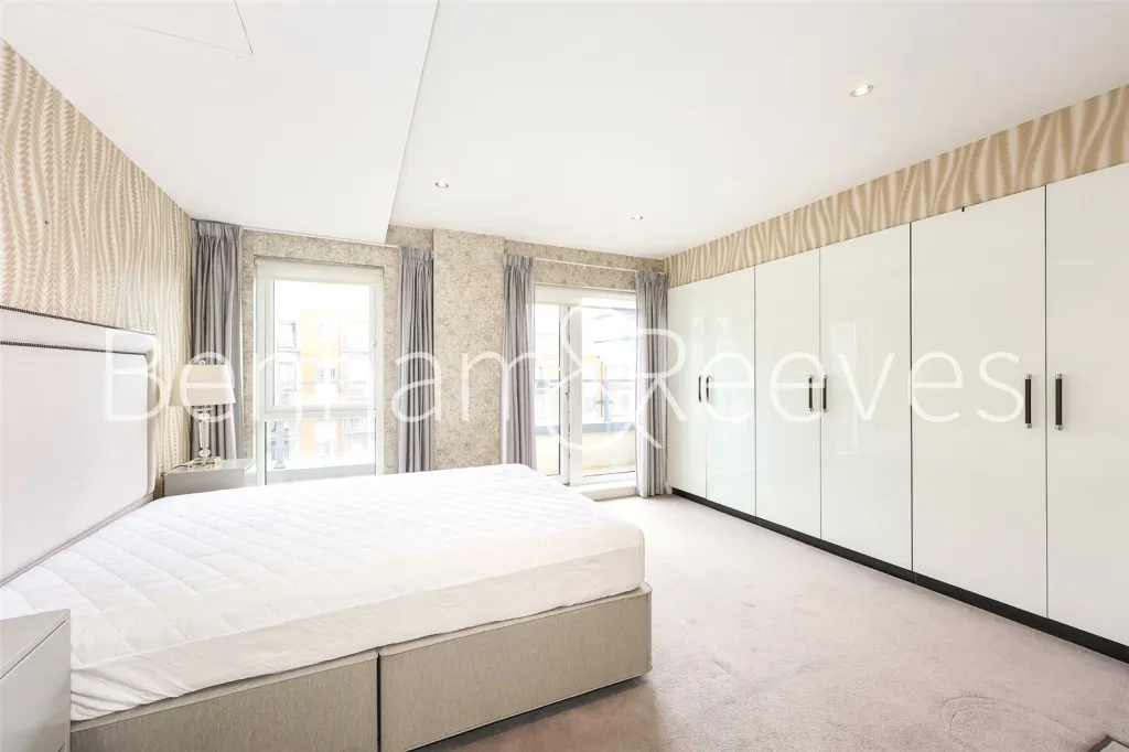 Heritage Avenue, Beaufort Park, NW9, photo 17