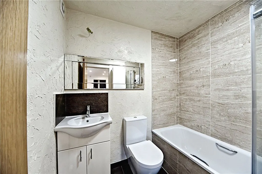 Dunley Drive, New Addington, Croydon, CR0, photo 4