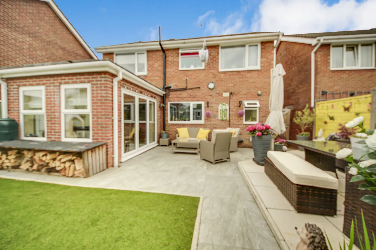 4 bed house for sale — Stirling Road, Cardiff, South Glamorgan