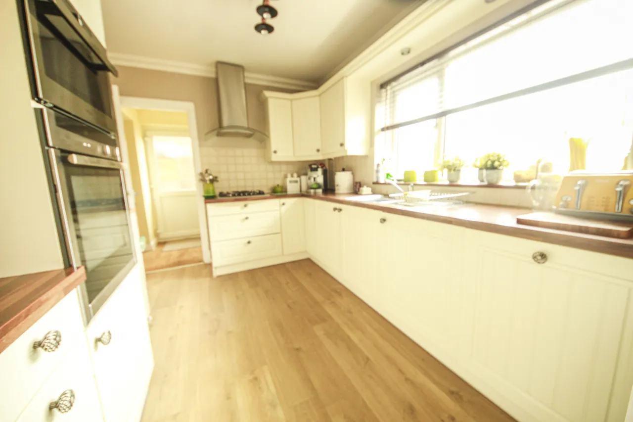Stirling Road, Cardiff, South Glamorgan, photo 7