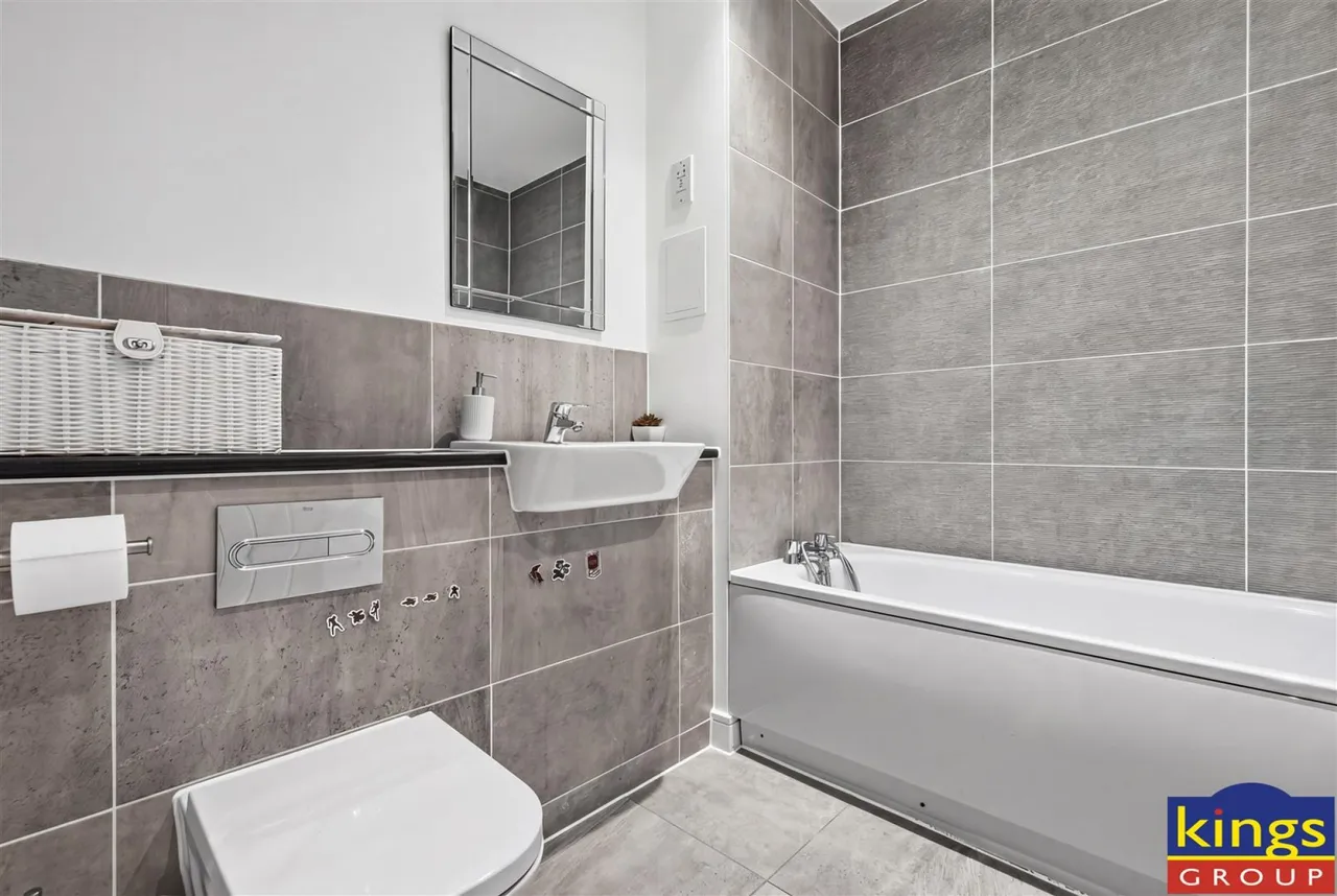 Hoffmans Road, London, photo 14