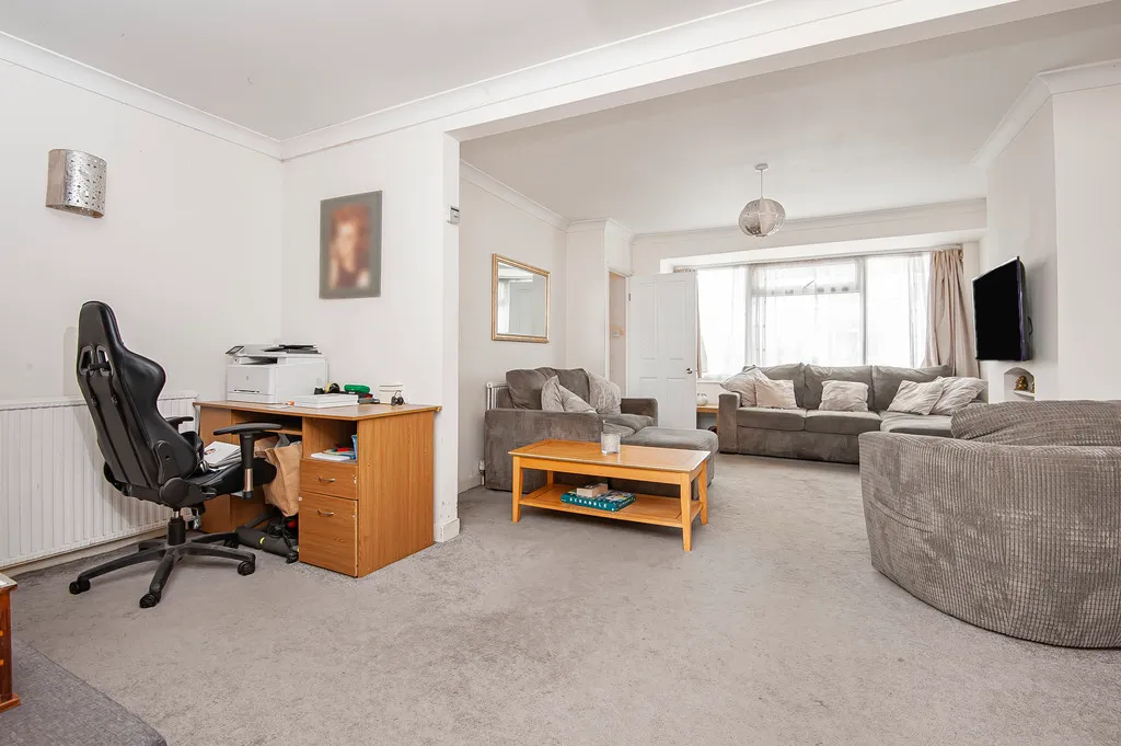 Oakleigh Road, Hillingdon, photo 26