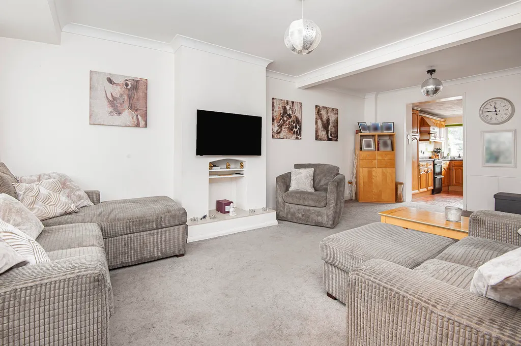 Oakleigh Road, Hillingdon, photo 4