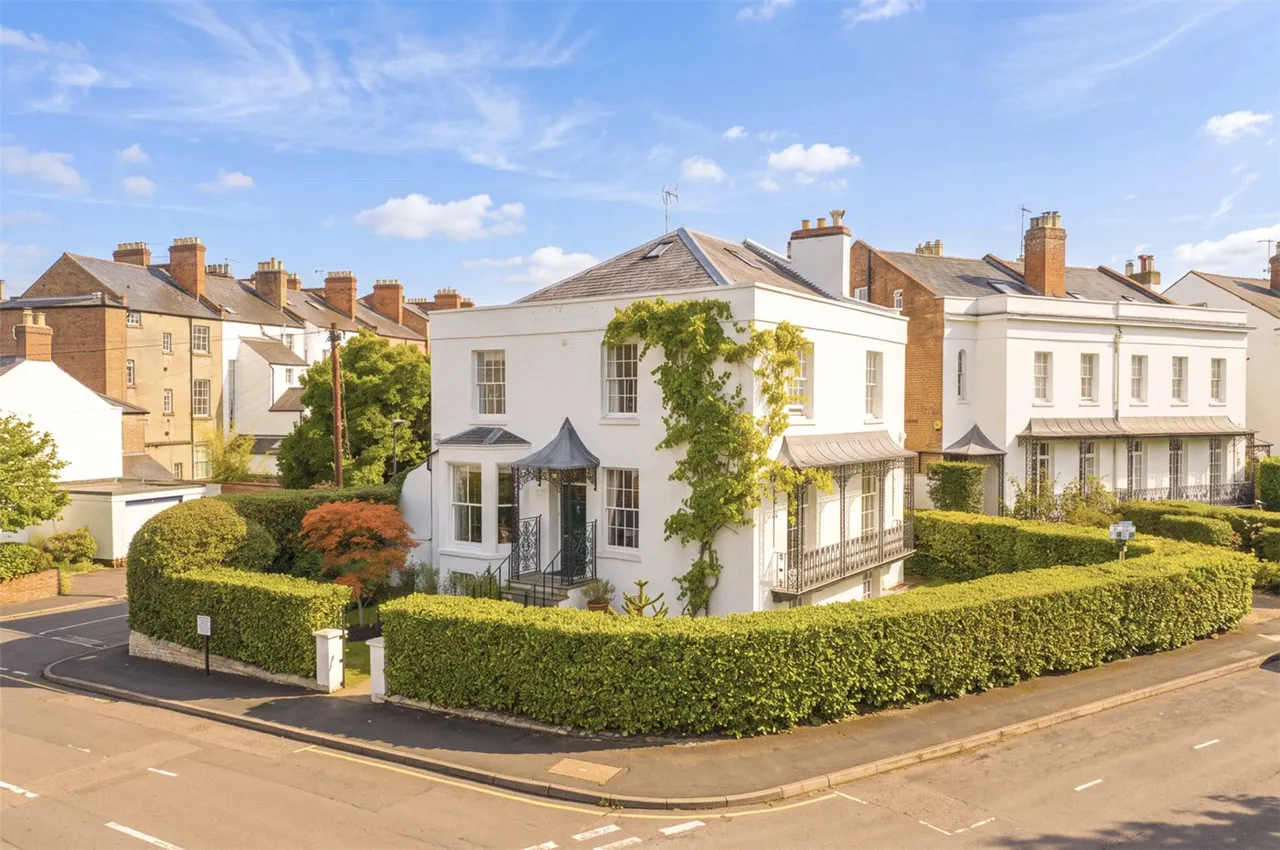 Lansdowne Circus, Leamington Spa, CV32, photo 2
